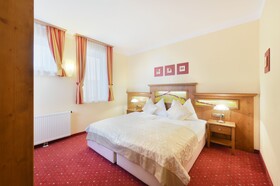 Apartments Hotel Cella Central