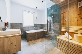 Nikolaus by AvenidA Panoramic Wellness Suites