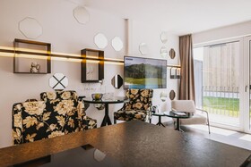 Nikolaus by AvenidA Panoramic Wellness Suites