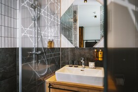 Nikolaus by AvenidA Panoramic Wellness Suites
