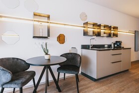 Nikolaus by AvenidA Panoramic Wellness Suites