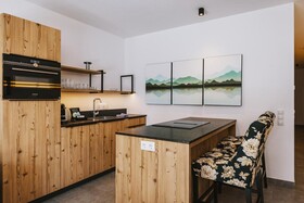 Nikolaus by AvenidA Panoramic Wellness Suites
