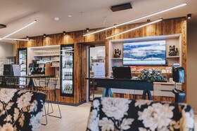 Nikolaus by AvenidA Panoramic Wellness Suites