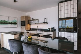 Nikolaus by AvenidA Panoramic Wellness Suites