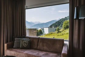 Nikolaus by AvenidA Panoramic Wellness Suites