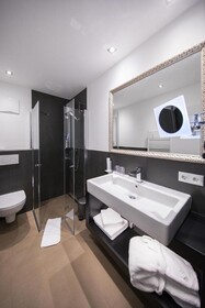 Two Timez Boutique Hotel
