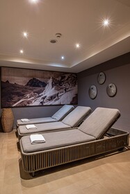 Two Timez Boutique Hotel