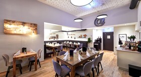 Two Timez Boutique Hotel