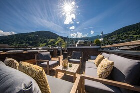 Two Timez Boutique Hotel