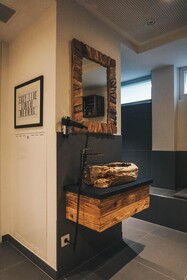 Two Timez Boutique Hotel