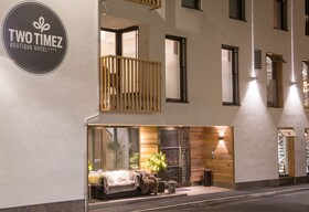 Two Timez Boutique Hotel