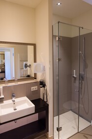 Two Timez Boutique Hotel