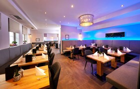 Two Timez Boutique Hotel