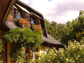 Häuserl Im Wald