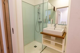 Shome Hotel