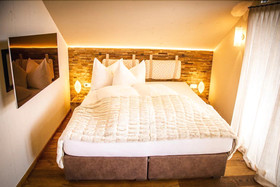 Golden Hill Country Chalets & Suites