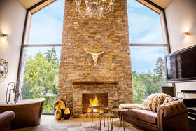 Golden Hill Country Chalets & Suites