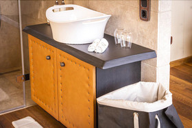 Golden Hill Country Chalets & Suites