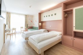 JUFA Hotel Stubenbergsee