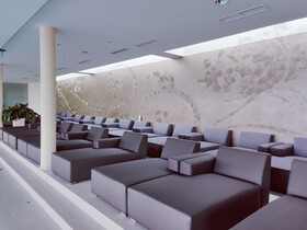 Hotel AVIVA make friends