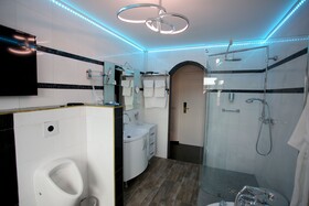 Hoeckner Plaza Hotel