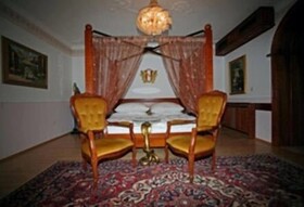 Hoeckner Plaza Hotel