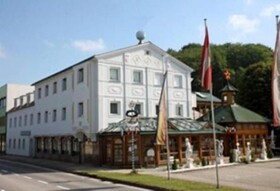 Hoeckner Plaza Hotel