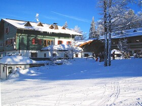 Hochberghaus Klausur- - Familienalm