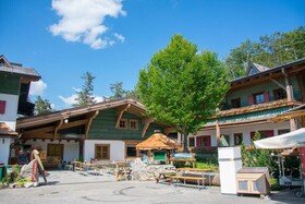 Hochberghaus Klausur- - Familienalm