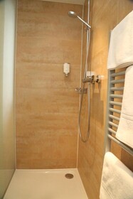 B&B HOTEL Linz City-Ost