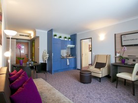 24hours Apartment Hotel