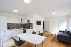 4 Beds & More Apartments
