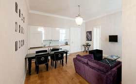 6 Rooms 1070