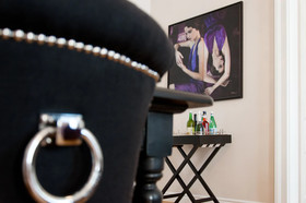 6 Rooms 1070