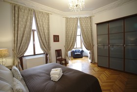7th Heaven Vienna Center Apartments
