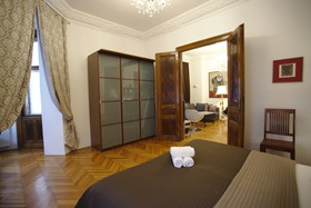 7th Heaven Vienna Center Apartments