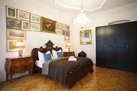 7th Heaven Vienna Center Apartments