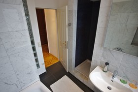 7th Heaven Vienna Center Apartments