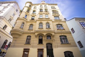 7th Heaven Vienna Center Apartments