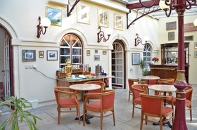 Hotel Viki