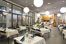Am Spiegeln dialog.hotel.wien