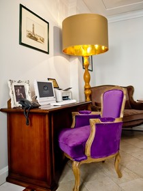 Self-Check-In Hotel Adlon