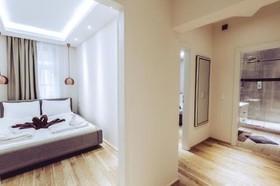 Aurellia Apartments