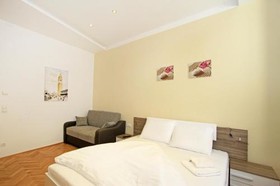 Aurellia Apartments
