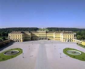 Austria Trend Schloss Schönbrunn Grand Suite