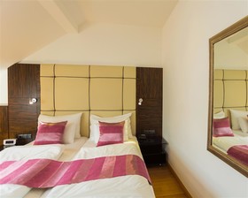 Best Western Plus Hotel Arcadia