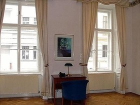 Carlton Suites