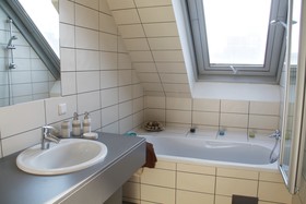 CheckVienna - Maria-Theresien-Straße