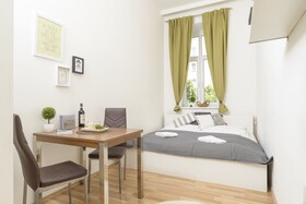 CheckVienna - Van der Nüllgasse