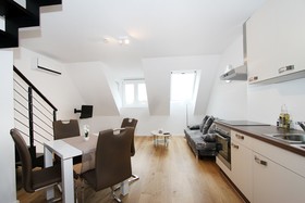 Christiano Apartments